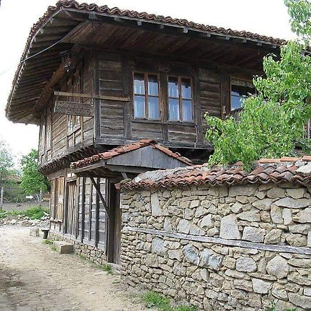 Къщата На Художника Hotel Zheravna ภายนอก รูปภาพ