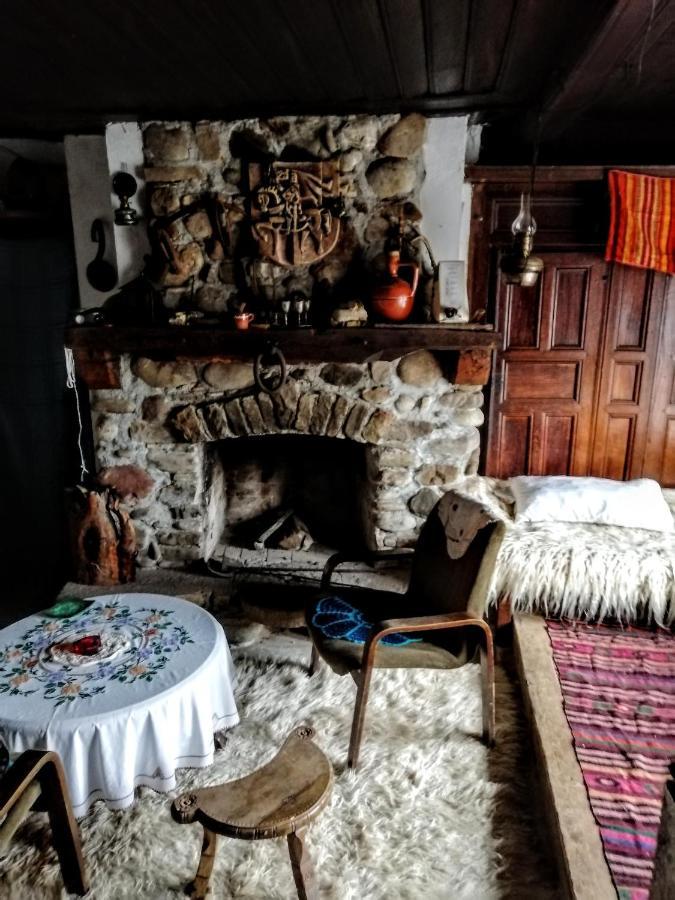 Къщата На Художника Hotel Zheravna ภายนอก รูปภาพ